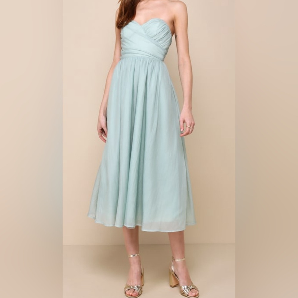 Lulu’s Fairy-tail Sage Green Organza Strapless A-Line Midi Dress Size M. NWT.